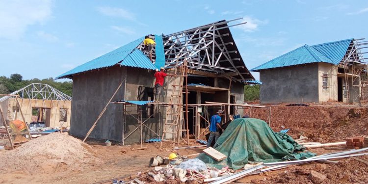 Realisasi Pengerjaan Empat Rumah Contoh Sudah 84 Persen Di Tanjung Banon