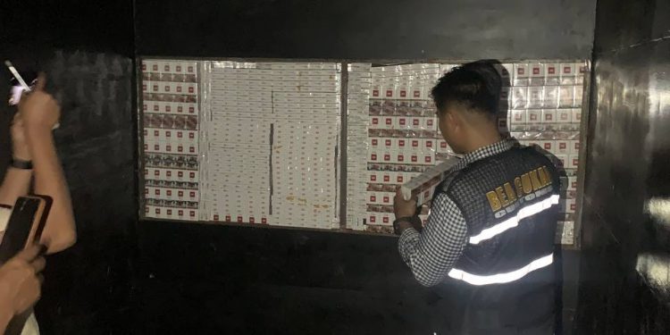 Penyelundupan Ribuan Slop Rokok Ilegal Digagalkan Petugas Bea Cukai Punggur