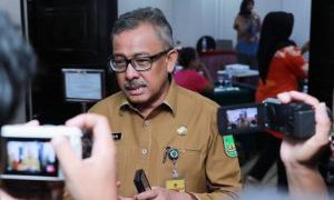 Jefridin, M.Pd.  Resmi Membuka Pelatihan Packing/Kemasan Angkatan II, di Nagoya Mansion