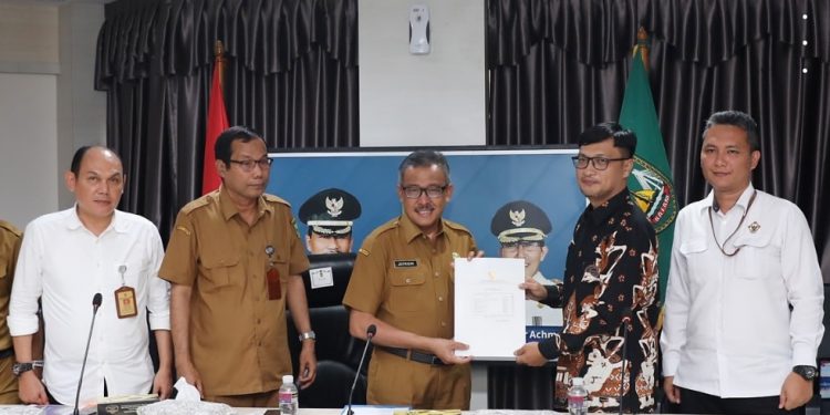 Jefridin Pimpin Entry Meeting Tim BPK RI Batam