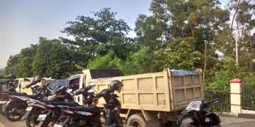 Dua Truk Dilokasi Dumping Limbah B3 Dilepas Polisi