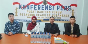 Direktur PBH Petarung Keadilan Nusantara Ivo Riyani Memperjuangkan Penegakan Hukum.