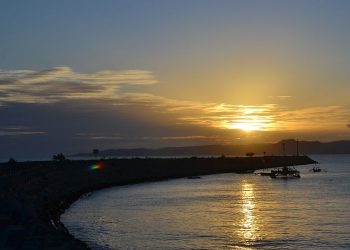 Dzikir Pagi Petang: Arab, Latin, & Terjemah Lengkap
