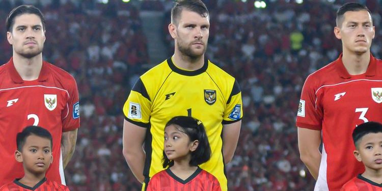 Maarten Paes: MLS vs. Persib, Pengamat Ungkap Kelayakan