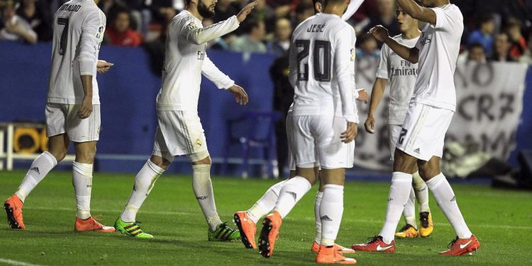 Ceballos Ungkap Taktik Arbeloa saat Madrid Bungkam Levante