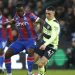 City Bidik Bek Timnas Inggris Crystal Palace