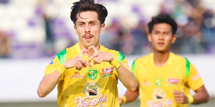 Janji Rivera Panaskan Derby Suramadu: Persebaya Bidik 3 Poin di Kandang Madura United