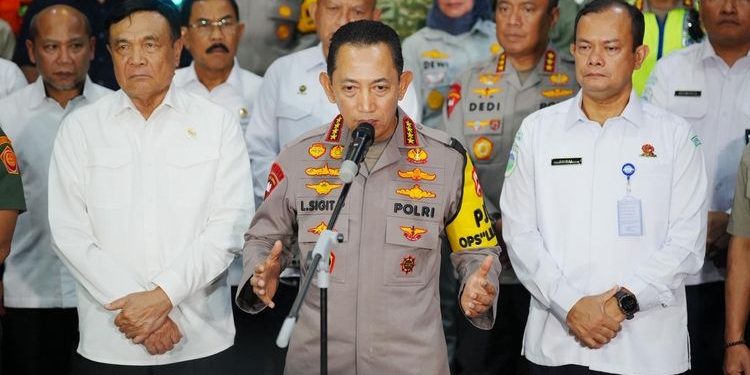 Kapolri Pastikan Malam Tahun Baru Aman dan Layanan Publik Prima