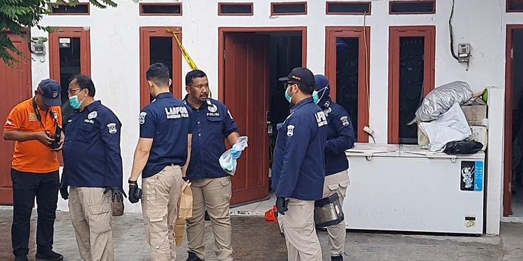 Polisi periksa 10 saksi kasus kematian satu keluarga di Warakas Jakut