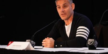 Resmi jadi pelatih timnas, John Herdman akan habiskan waktu di Indonesia