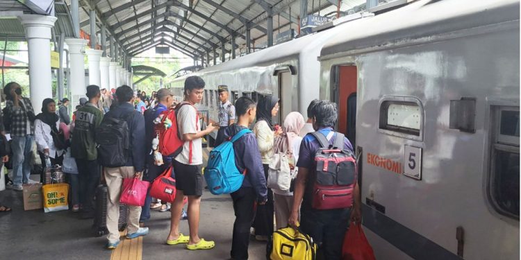 23 Ribu Penumpang KA Arungi Arus Balik Nataru 2026 ke Surabaya