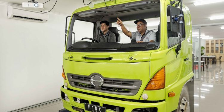 Pusat Pelatihan Keselamatan Hino: Jaga Jalan, Jaga Nyawa