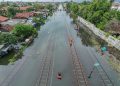 Banjir Lumpuhkan Jalur Rel: KAI Alihkan & Batalkan Perjalanan dari Jember