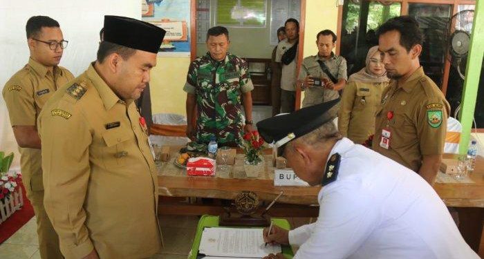 DPRD Blora Sahkan Raperda 2025 dan Lantik PAW