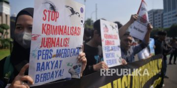 Pers: Penjaga Marwah Konstitusi & Pancasila