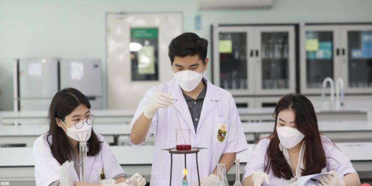 Unika Atma Jaya: Swasta Kedokteran Terbaik THE 2026