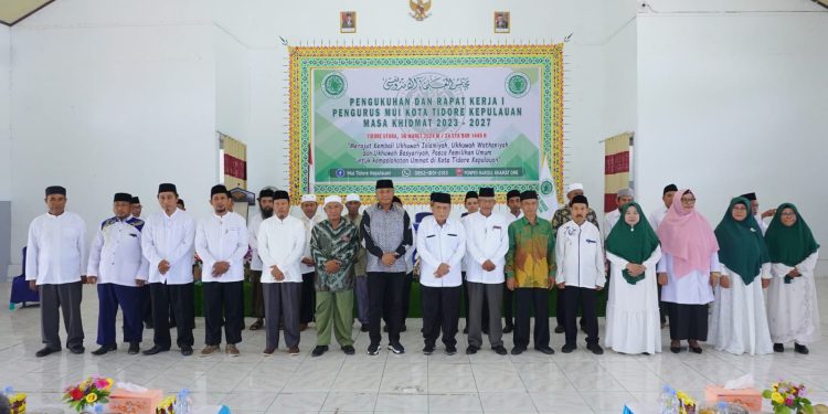 Walikota Tidore Hadiri Haul KH Muhammad Habib, Perkuat Silaturahmi Warga